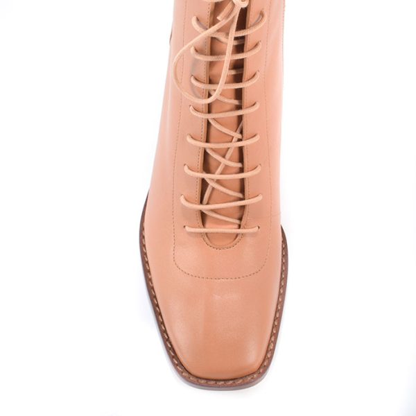 BOTIN CARAMEL CON CORDON Y TACO DE MADERA - Imagen 3
