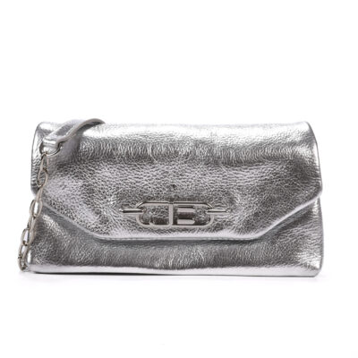 CLUTCH CUERO METALIC PLATA