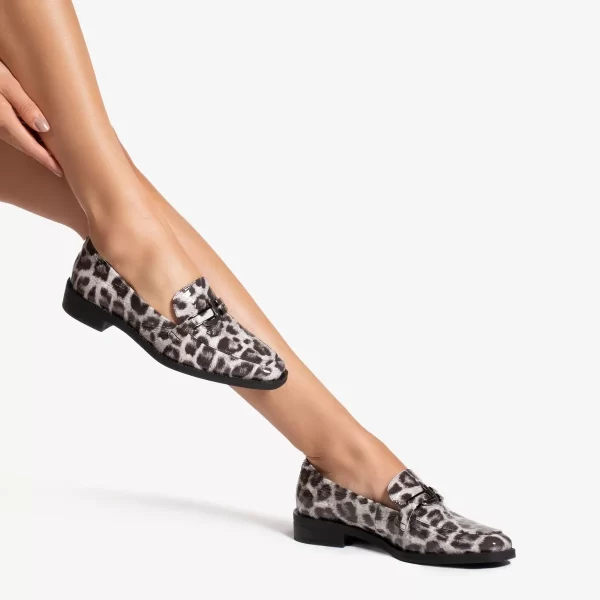 A+ . MOCASIN COURO GLOW ANIMAL PRIN BLANC/PRETO - Imagen 3