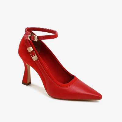 Scarpin cuero liss cereza
