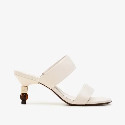 Sandalia de Cuero Liso Marfil