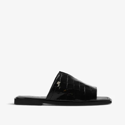 Sandalia cuero glossy croco negro